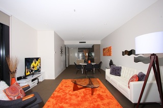 Lounge Room (2014-08-20)