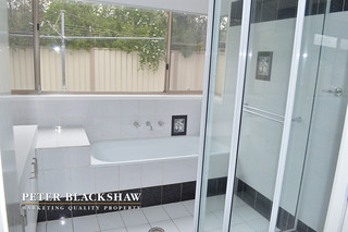 Bathroom (2014-04-01)