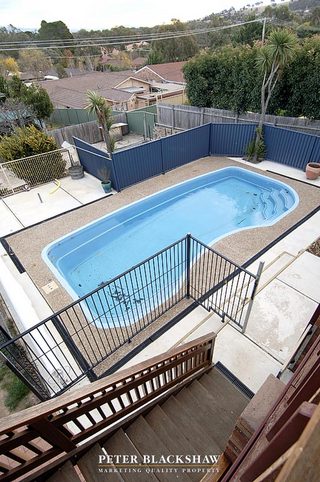 Pool (2006-05-31)