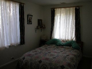 Bed 2 (2003-04-15)