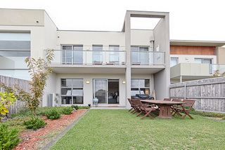 Main Photo (2011-04-22)