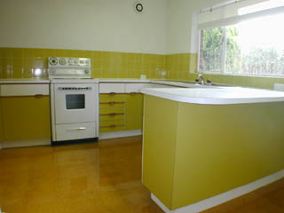 Kitchen (2001-10-08)