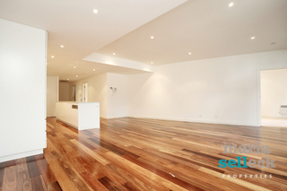 Living Room (2012-01-30)
