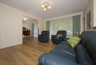 Lounge (2013-11-13)