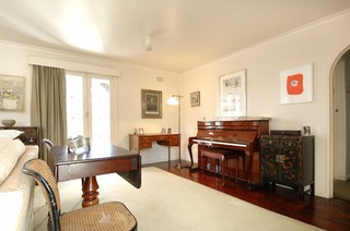 Living Room (2007-04-19)