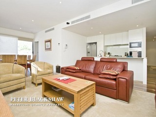 Lounge (2011-03-29)