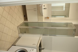 Bathroom (2015-06-15)