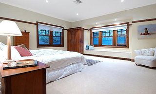 Master suite (2004-10-20)
