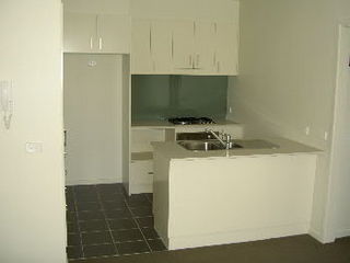 Kitchen (2005-10-28)