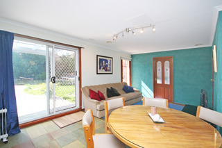 Family Room (2008-09-02)