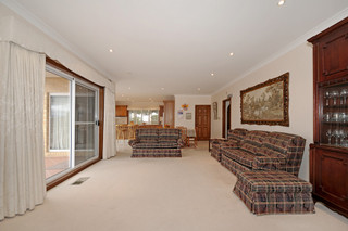 Family Room (2010-06-09)