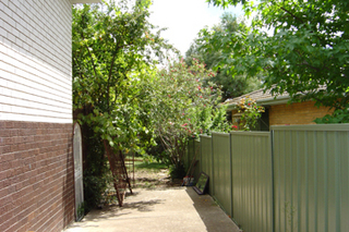 Side of house (2005-02-25)
