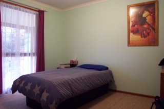 Bed 2 (2004-09-14)