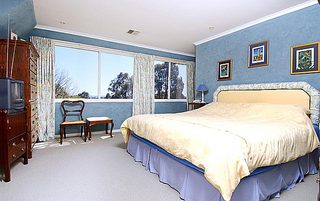 Bed 1 (2004-10-14)