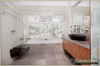 Ensuite (2010-10-02)