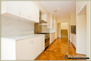 Kitchen (2010-12-09)