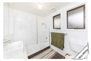 Bathroom 2 (2013-08-07)