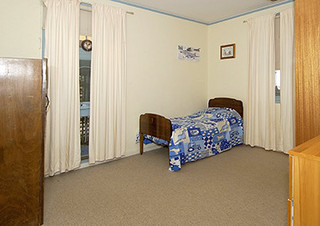 Bed 3 (2005-02-24)