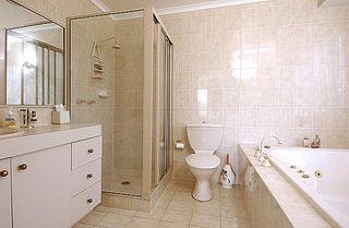 Ensuite (2004-10-15)