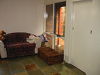 Bed 4 (2003-08-13)