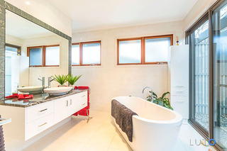 Ensuite (2015-08-19)