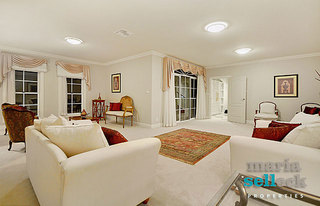 Reception Room (2009-03-12)