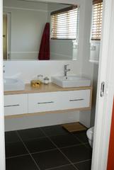 Ensuite (2011-12-06)