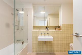 Main bathroom (2017-07-26)