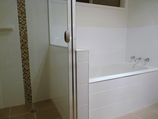 Bathroom (2013-01-08)