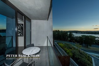 Balcony (2012-12-14)