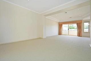 Living room (2010-09-29)