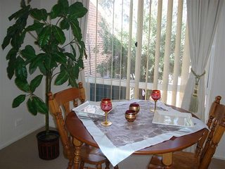 Dining (2007-09-21)