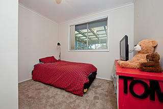 Bed 3 (2012-04-12)