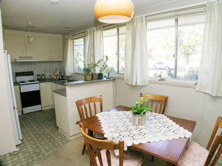 Meals - Kitchen (2005-05-17)