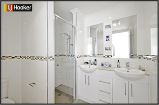 Ensuite (2011-11-25)