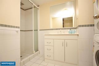 Bathroom (2011-09-14)