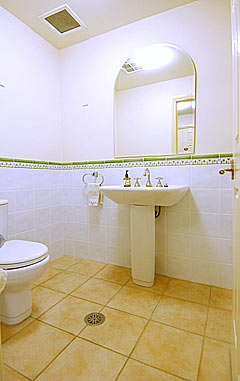 Bathroom (2003-09-11)