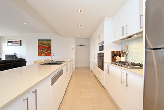 Kitchen (2011-04-22)