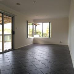 Family Room (2015-05-22)