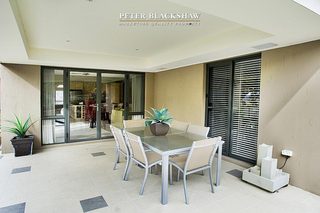 Alfresco Dining (2007-08-09)