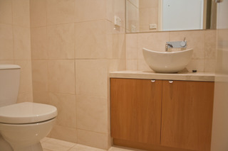 Bathroom (2012-06-13)