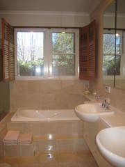 Bathroom (2013-02-15)