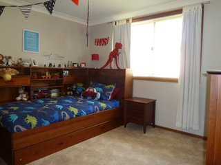 (2013-12-04)