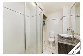 Bathroom (2015-11-23)
