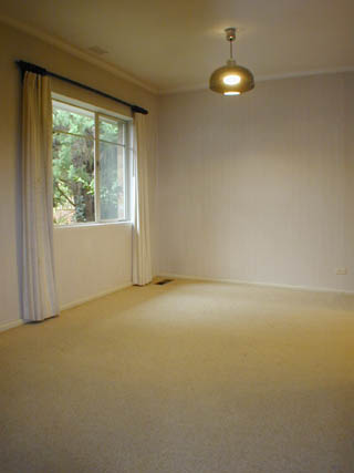 Dining (2001-10-08)