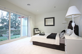 Bedroom (2016-10-14)