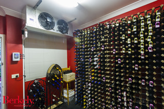 Wine Celler (2013-10-28)