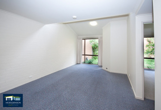 Lounge (2012-01-04)