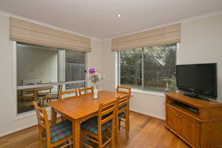 Dining Room (2015-07-17)
