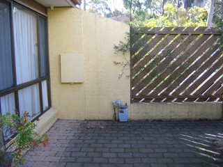 Courtyard (2006-08-30)